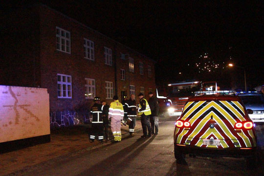 To anholdt i brandsag