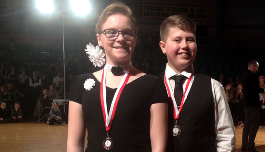 DM-bronze til dansepar