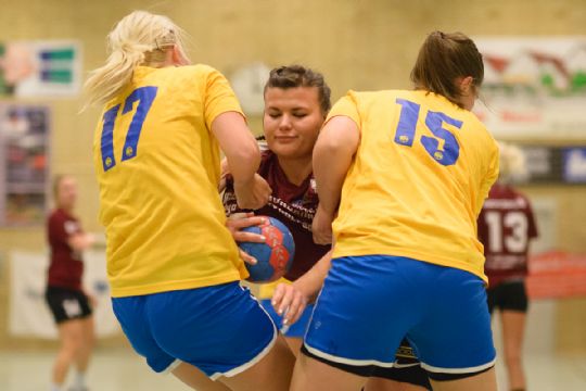 NH-damerne tabte ude 