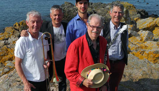 Jazzfolk holder plakatfest