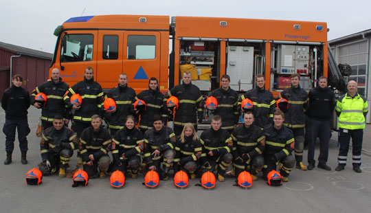 Nyuddannede brandm�nd