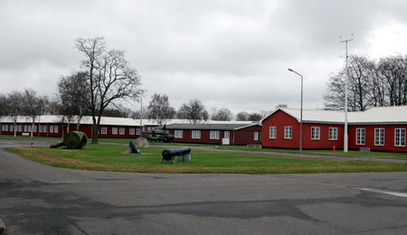 H�rv�rk p� bil p� kasernen