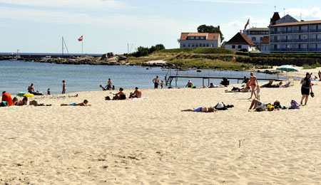 Ny badebro i Sandvig