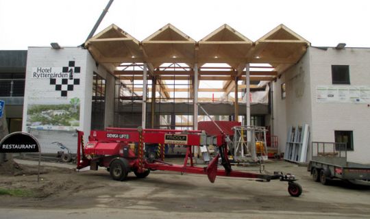 Hotelbygning snart under tag