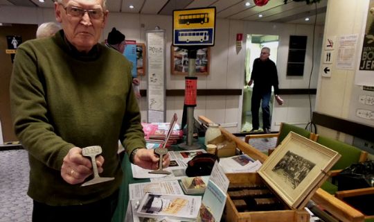 K�b et stykke af DBJs togskinner