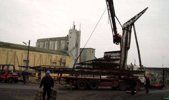 Dele af �Svanen� blev flyttet