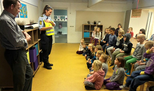 Refleksveste til alle sm� elever