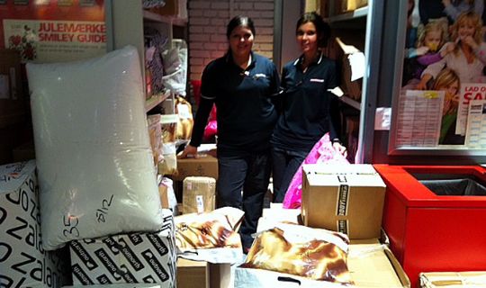 Postbutik drukner i pakker