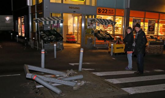 Helleanl�g k�rt ned