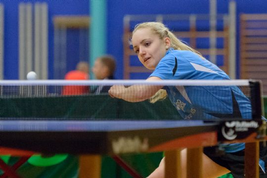 Nicoline ud i afg�rende runde