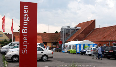 Tidligere uddeler konkurs