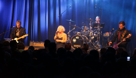 Velbes�gt P�skeparty i R�nne