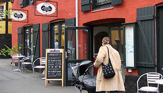 Spis i Pakhuset for �n krone