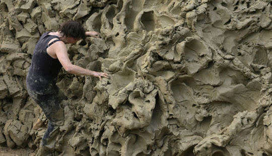 S�ger st�tte til kunstnerbes�g