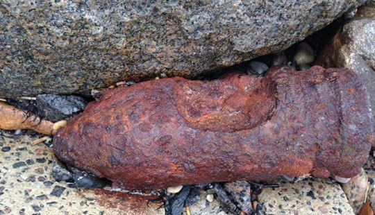 Granat fundet p� strand