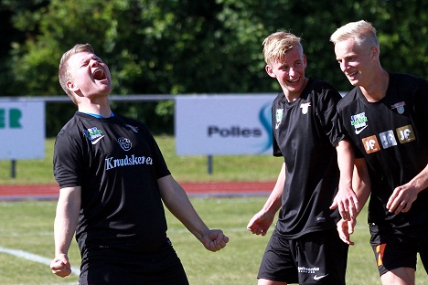 Tre m�l - tre point til R�nne fB