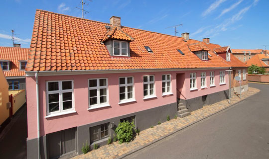 Byhus med to lejligheder