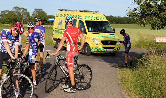 Cykelrytter v�ltede