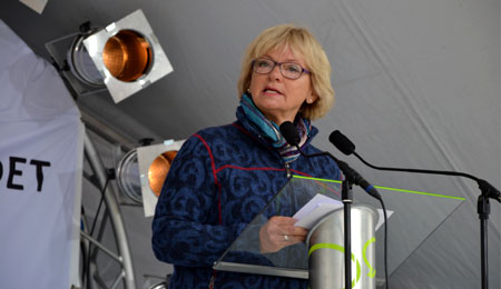 Politikere skal k�re travl�b