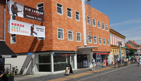 Mere �bent i kulturbutik