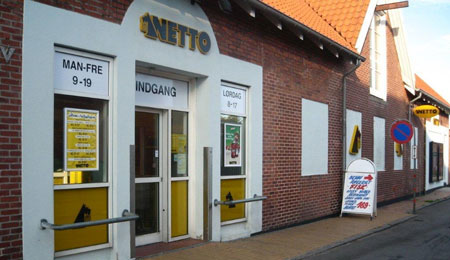 Kvinde bestj�let i Netto