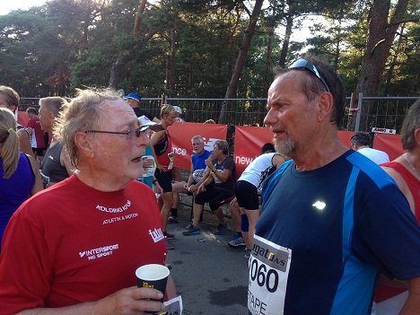 Gamle som �unge� m�des i Etapen