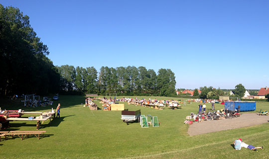 Der knokles med loppemarked