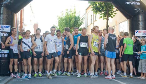 Forventer over 400 til gadel�b