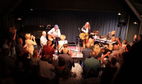 St�ende bifald i Svaneke