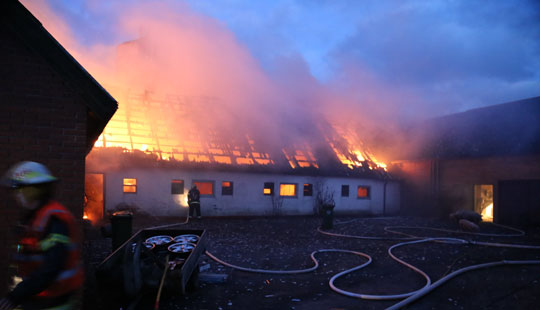 39-�rig tiltalt efter g�rdbrand