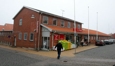 Spritbilist p�k�rte bil i Allinge