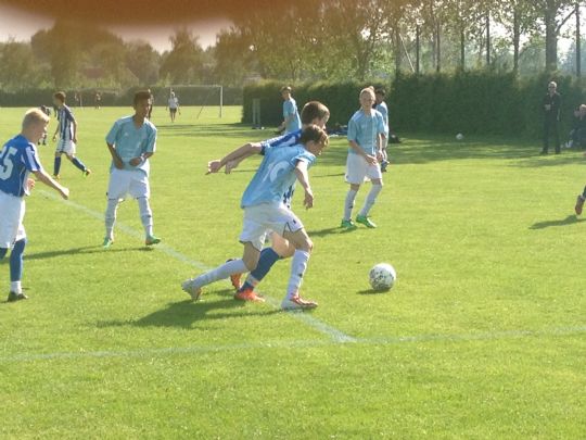 U17 kom ned p� jorden