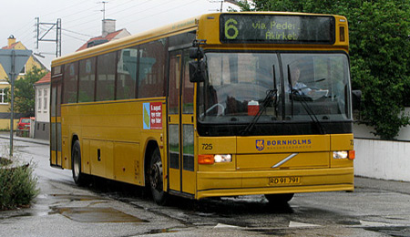 15-�rig sk�d med softgun i bus