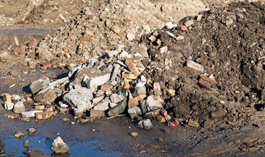 Begravede forurenet affald