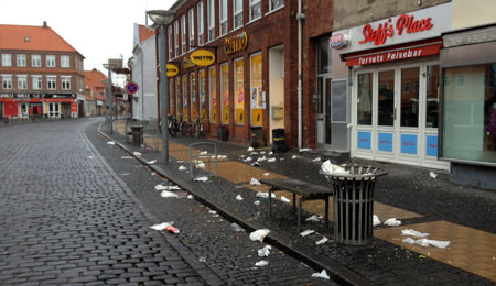 30 dages f�ngsel for vold