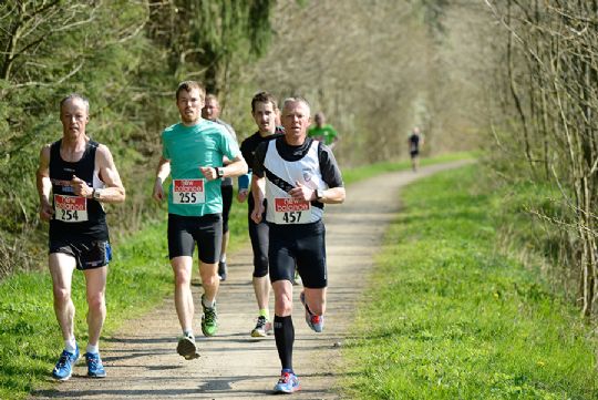 Mesterskaber p� hel- halv og rulleski