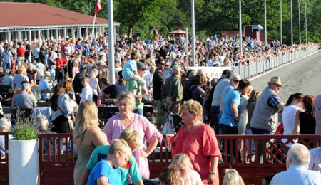 Danske Spil tilfredse med travs�sonen