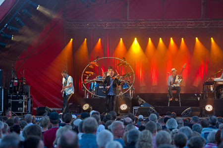 Lars Lilholt tilbage i Snogeb�k