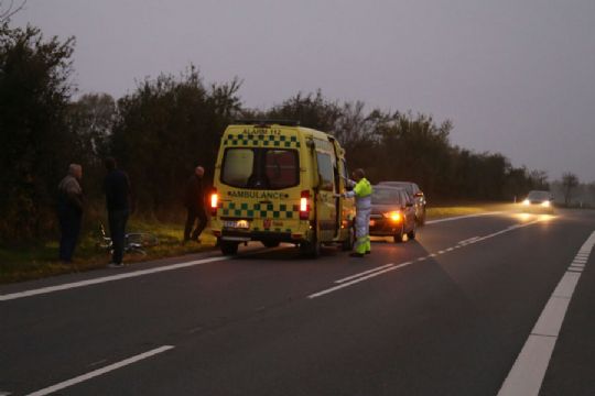 Ambulance til v�ltet cyklist