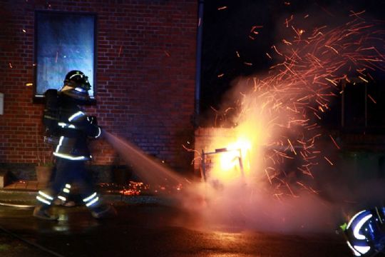 Brand i skraldespand i R�nne