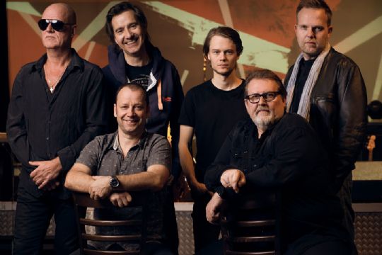 Kronprinsens yndlingsband g�ster Musikhuzet