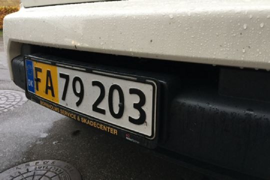 Gratis at f� fastgjort nummerplade