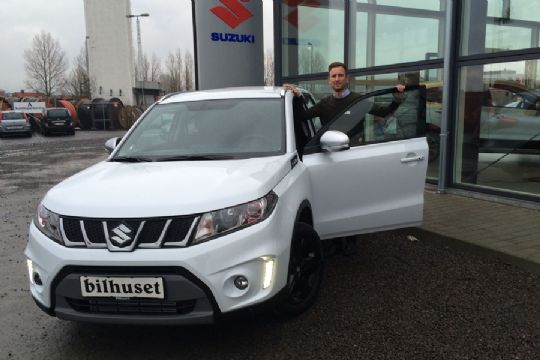 Nyt�rskur i Bilhuset med ny Suzuki