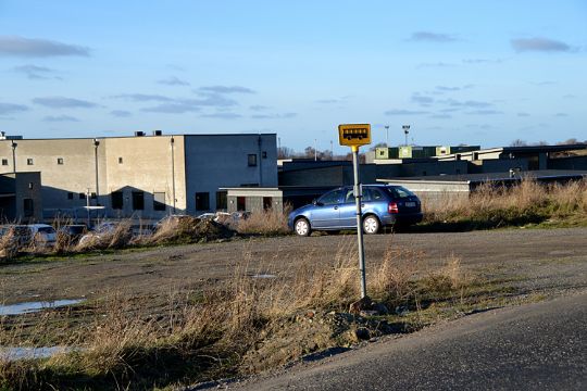 Plejecenter i R�nne gror til i ukrudt