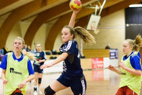 U16 pigerne tabte hjemme