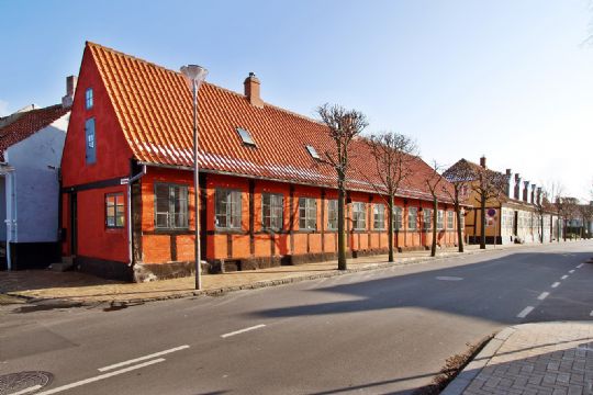 Stor historisk ejendom i R�nne