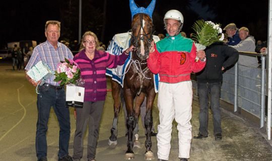 Santana �s br�nder efter at komme i l�b