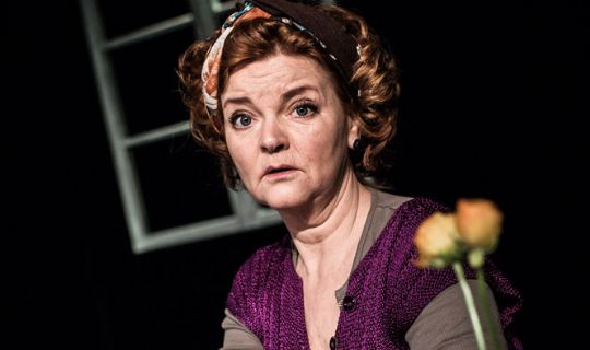 Absurd farce i Svaneke