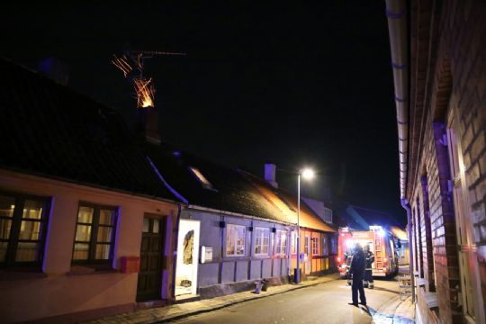 Skorstensbrand i R�nne