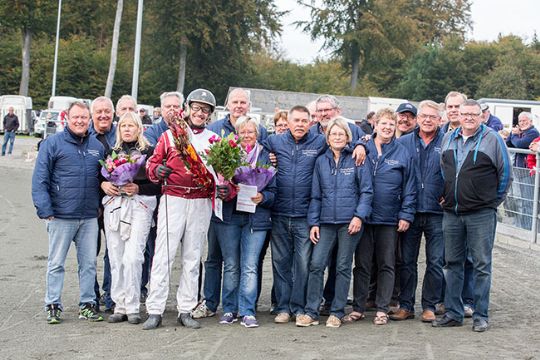 Andelsstald udvider med ny hest